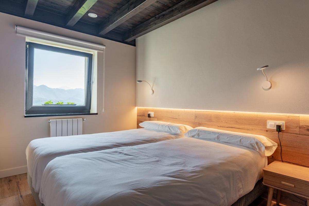 Apartamentos Picabel Onís Kültér fotó